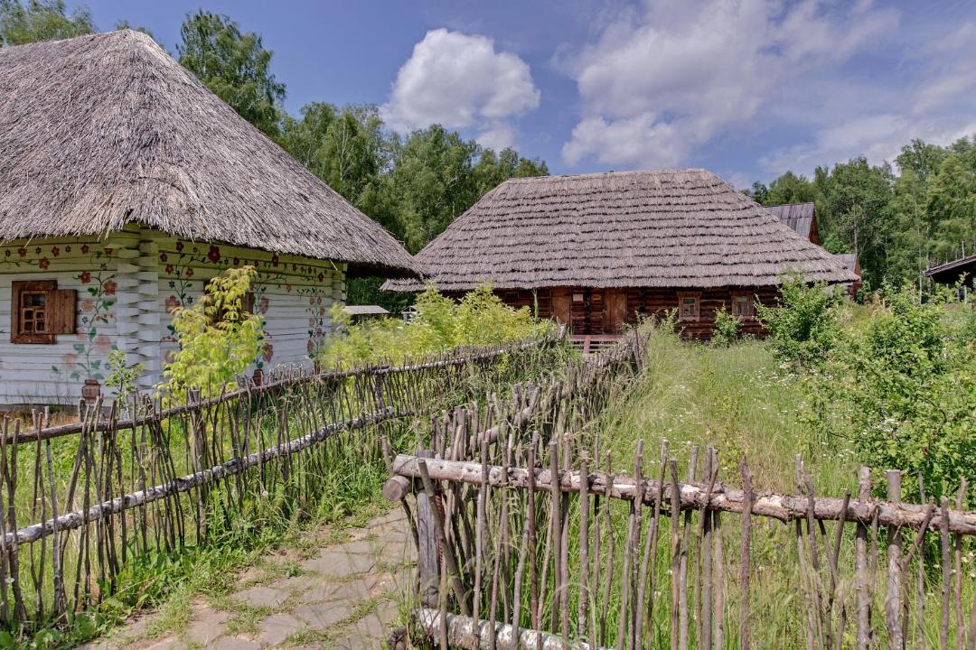 Photo of Buildings in Petrovo