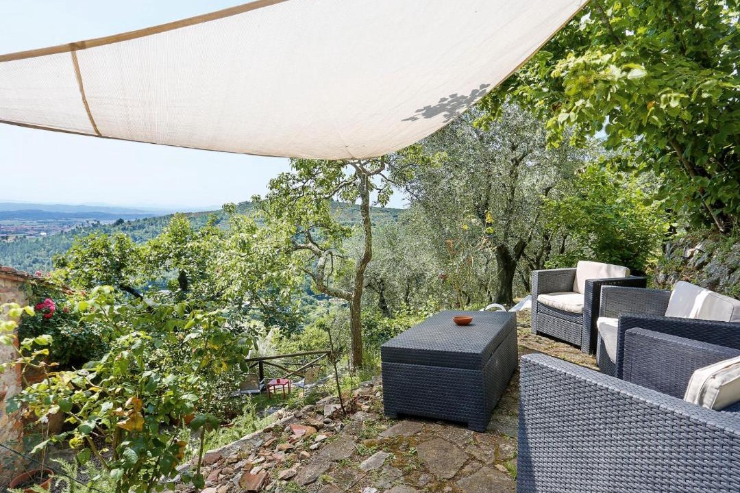 Photo of Patio Balcony in Buti