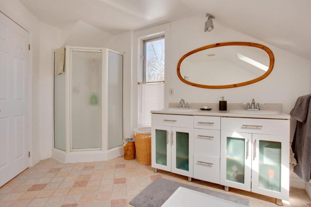Photo of Bathroom in Picton