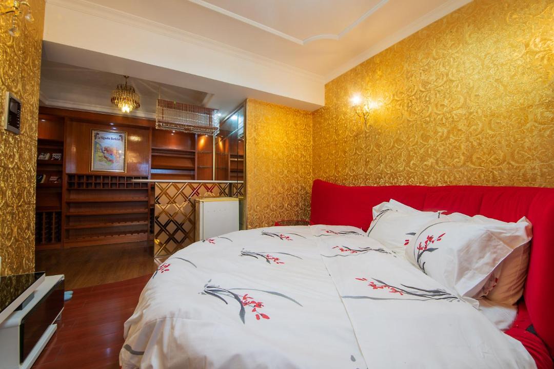 Photo of Bedroom in Luohu