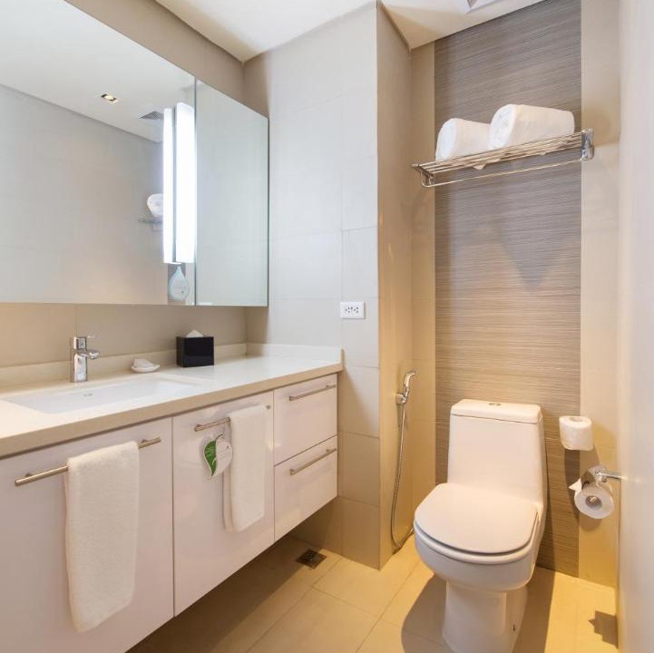 Photo of Bathroom in Salcedo Village