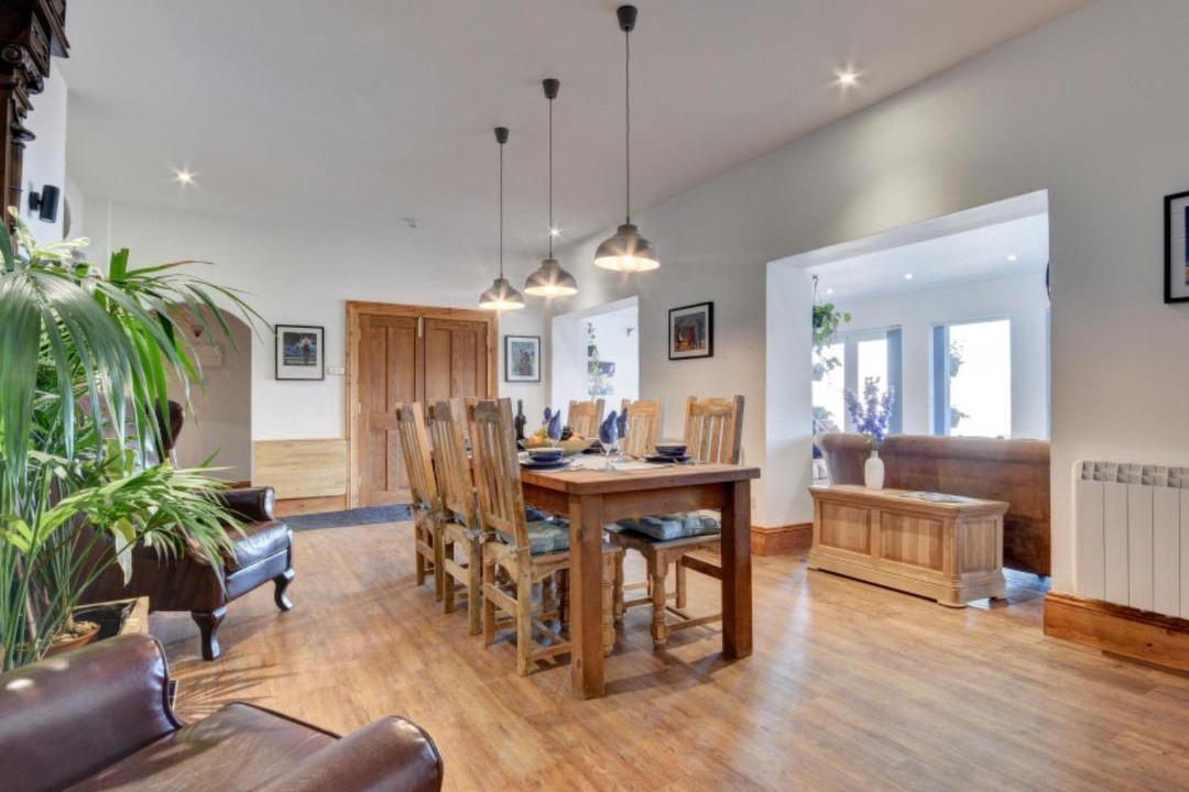 Photo of Livingroom in Lynton