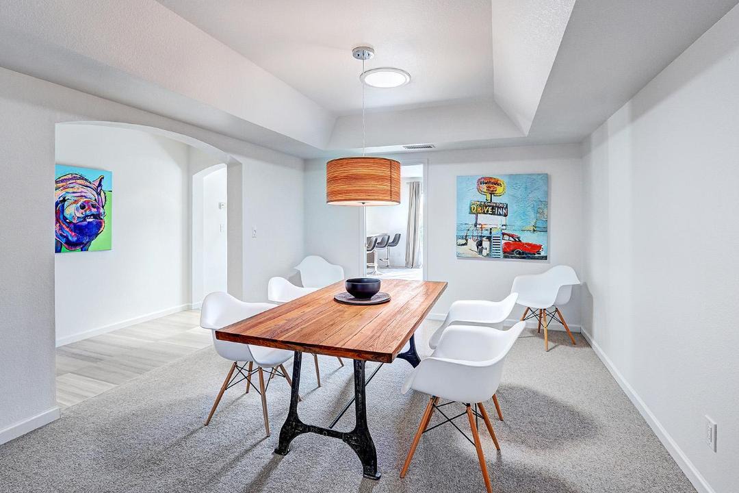 Photo of Livingroom in Paradise Valley Village
