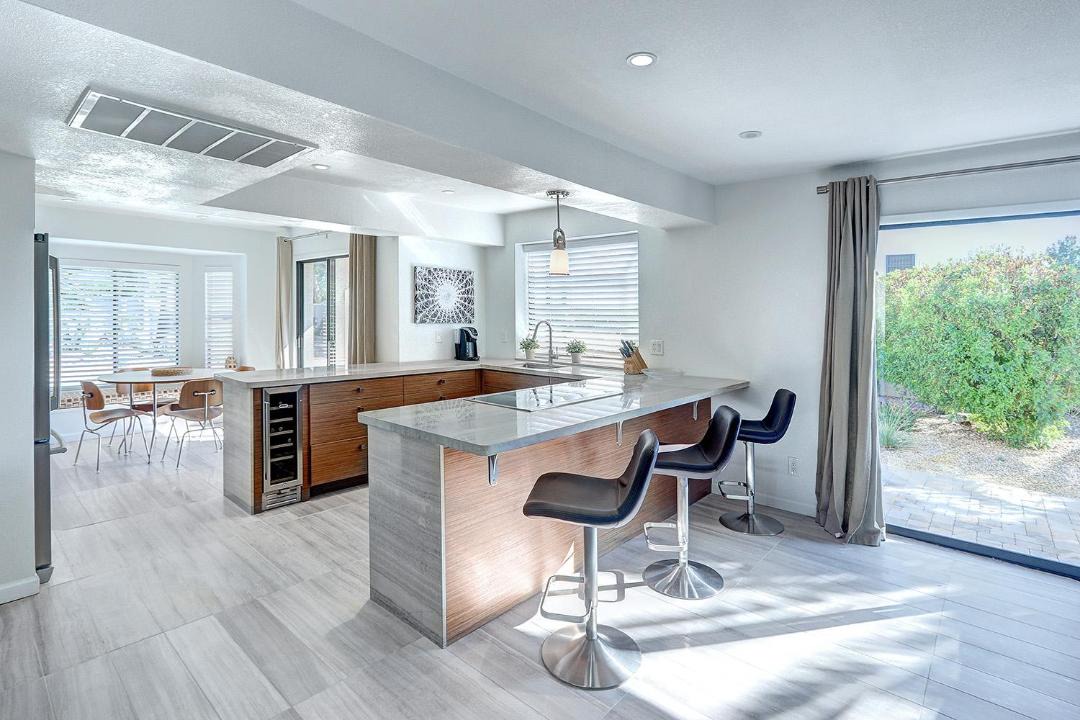 Photo of Livingroom in Paradise Valley Village