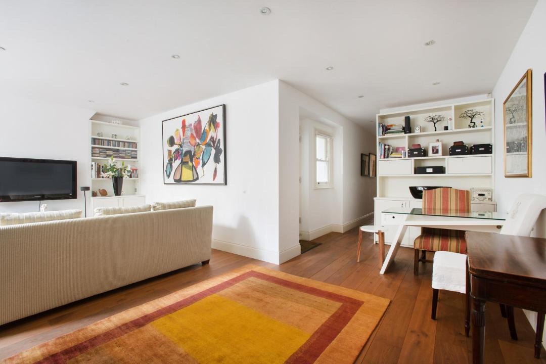 Photo of Livingroom in Courtfield