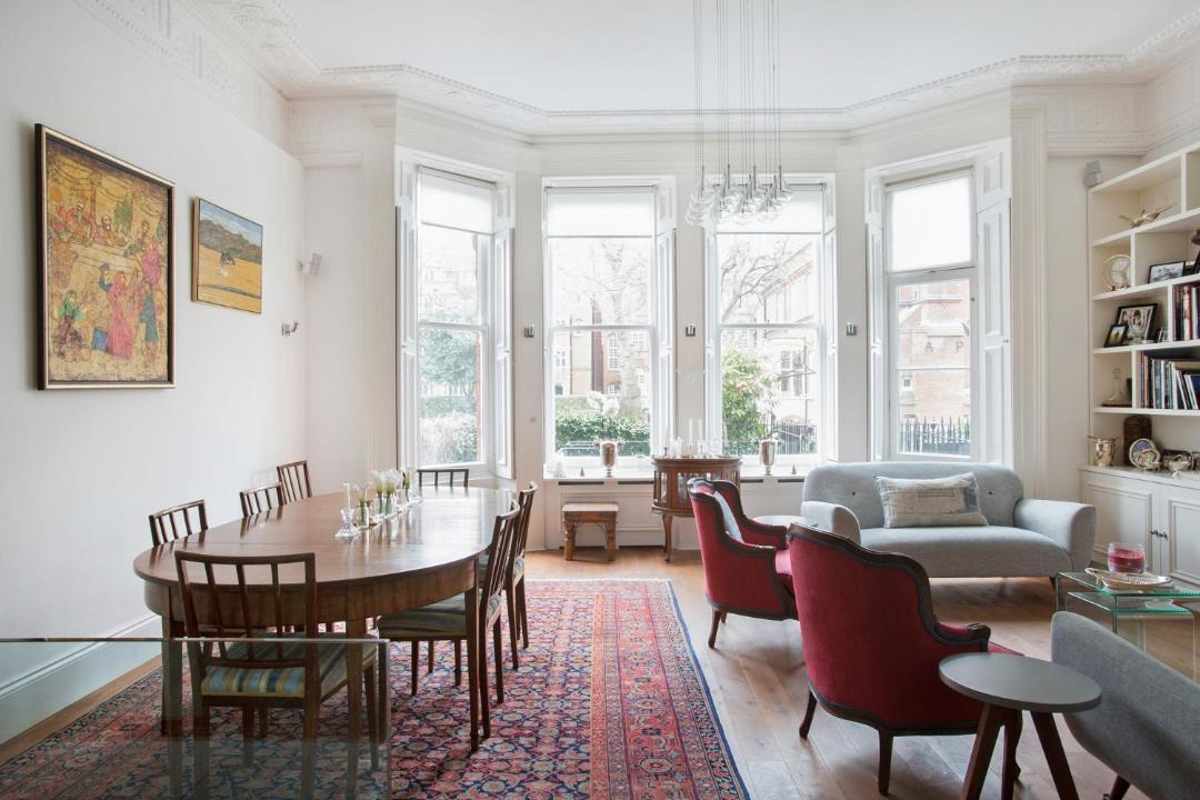 Photo of Livingroom in Courtfield