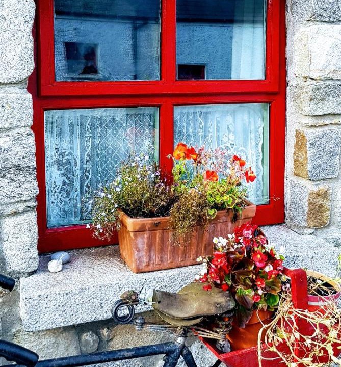 Photo of Patio Balcony in Knockaderry Cross Roads