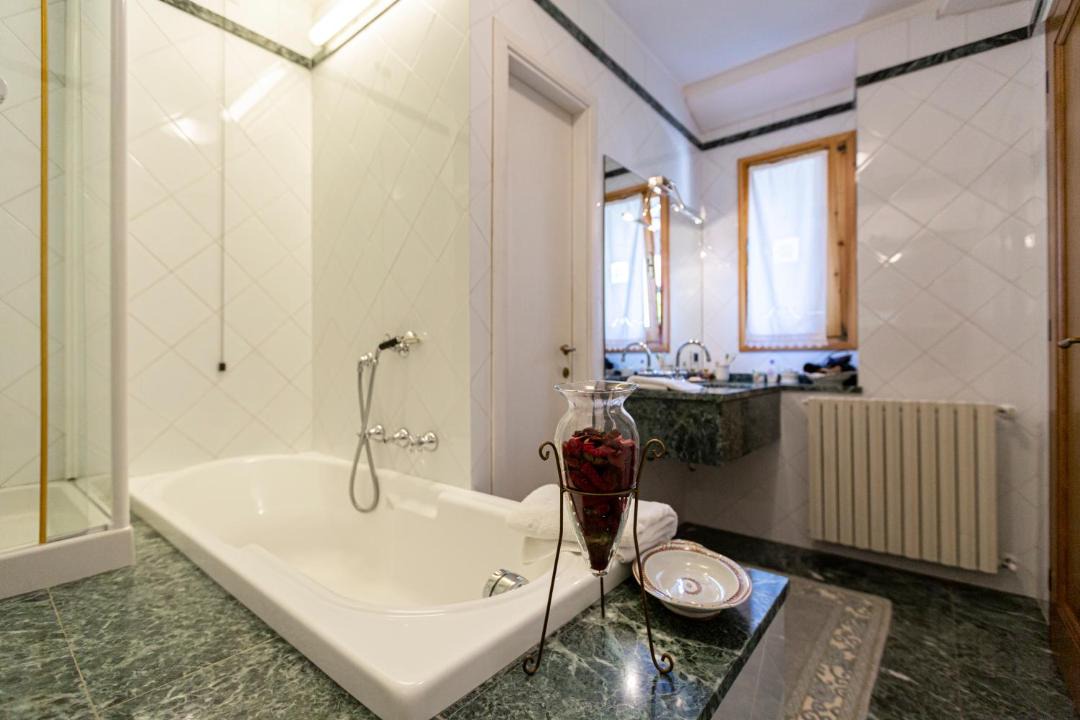 Photo of Bathroom in Pracchia
