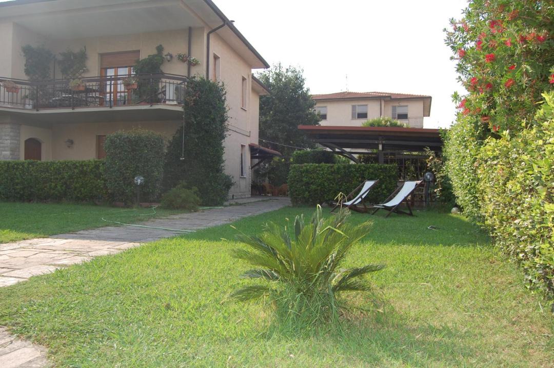 Photo of Buildings in Pontasserchio