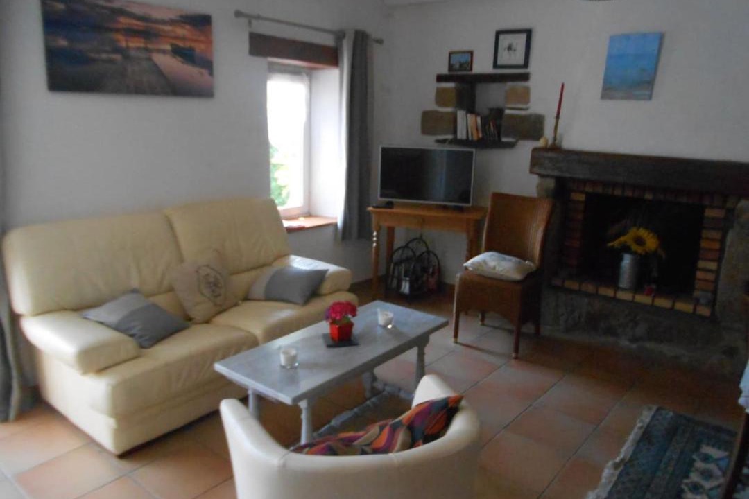 Photo of Livingroom in Saint-Segal
