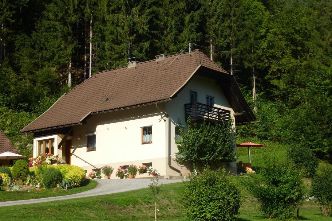 Photo of Buildings in Notsch im Gailtal