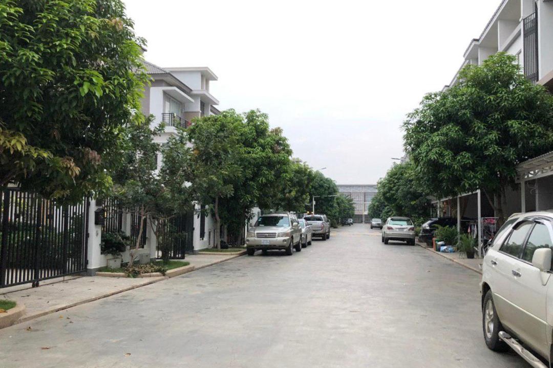 Photo of Buildings in Ruessei Kaev