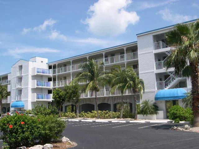 Photo of Others in Tavernier