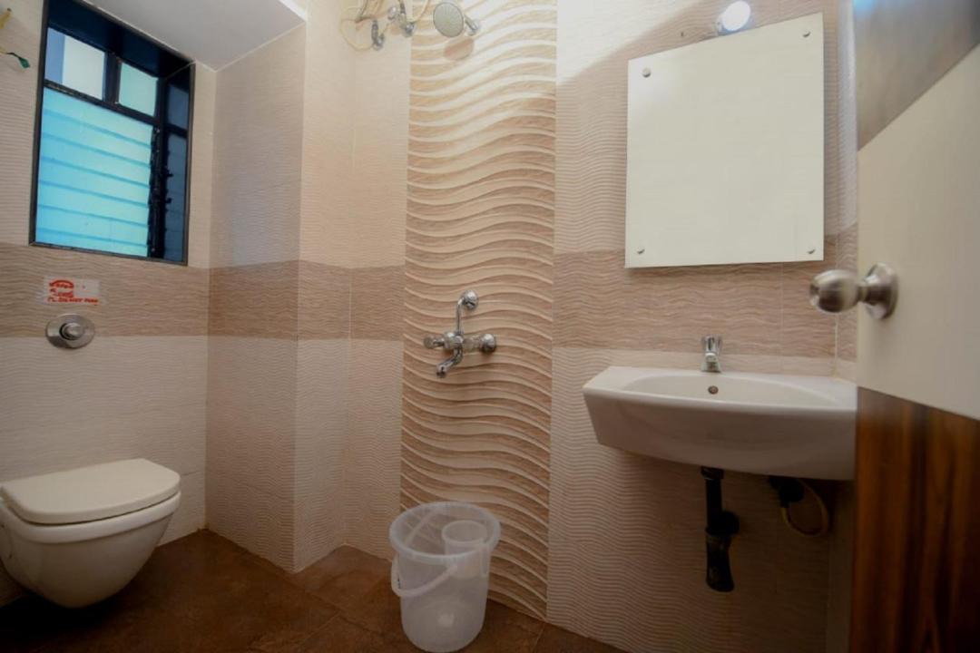 Photo of Bathroom in Lokhandwala Complex