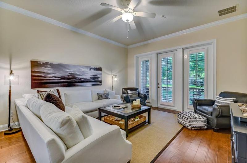 Photo of Livingroom in American Beach