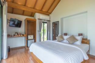 Photo of Bedroom in Ko Kood
