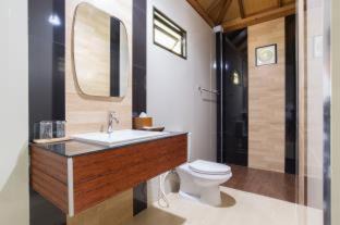 Photo of Bathroom in Ko Kood