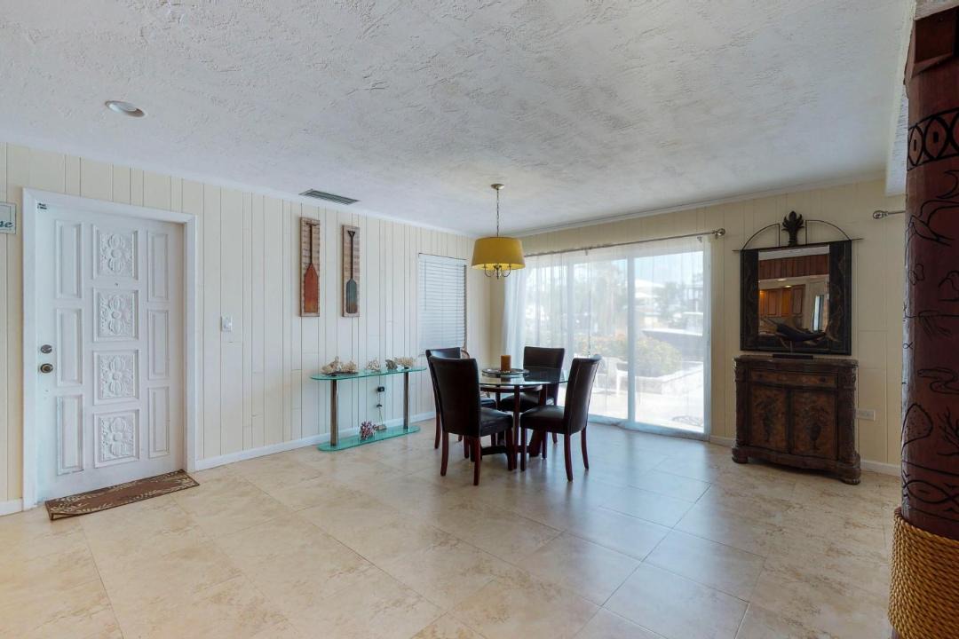 Photo of Livingroom in Marathon