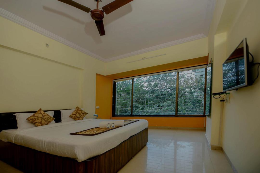 Photo of Bedroom in Lokhandwala Complex