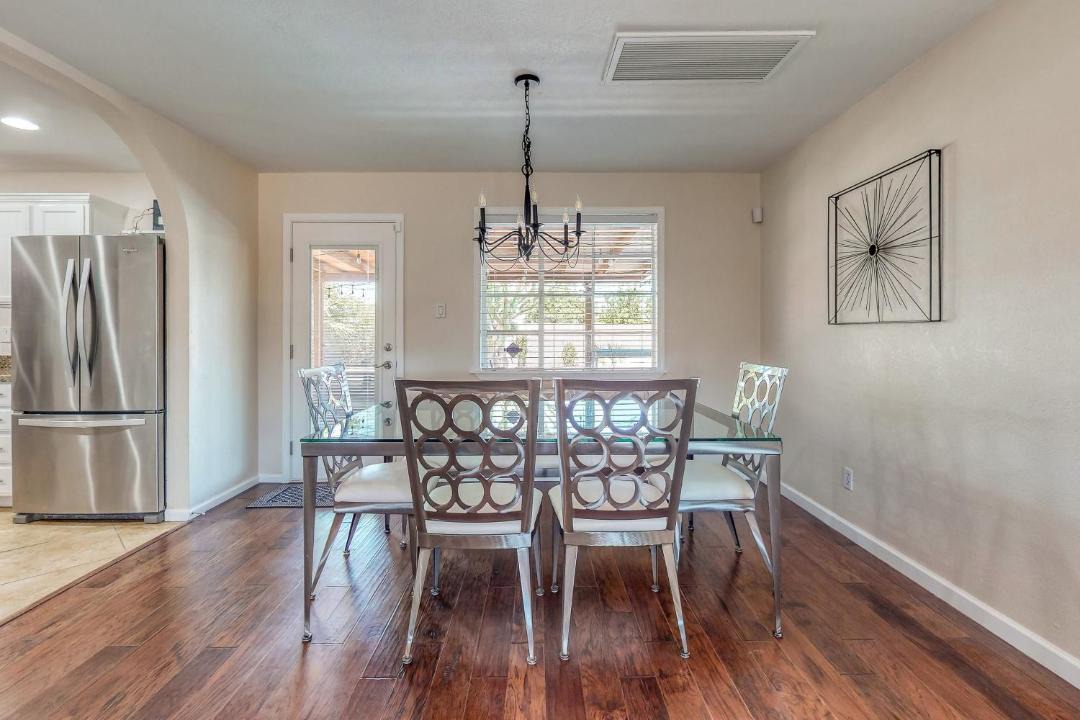 Photo of Livingroom in Oak Park