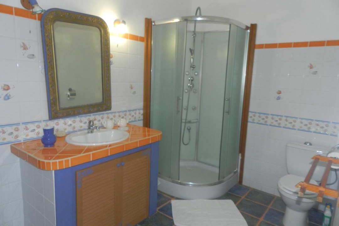 Photo of Bathroom in Morel
