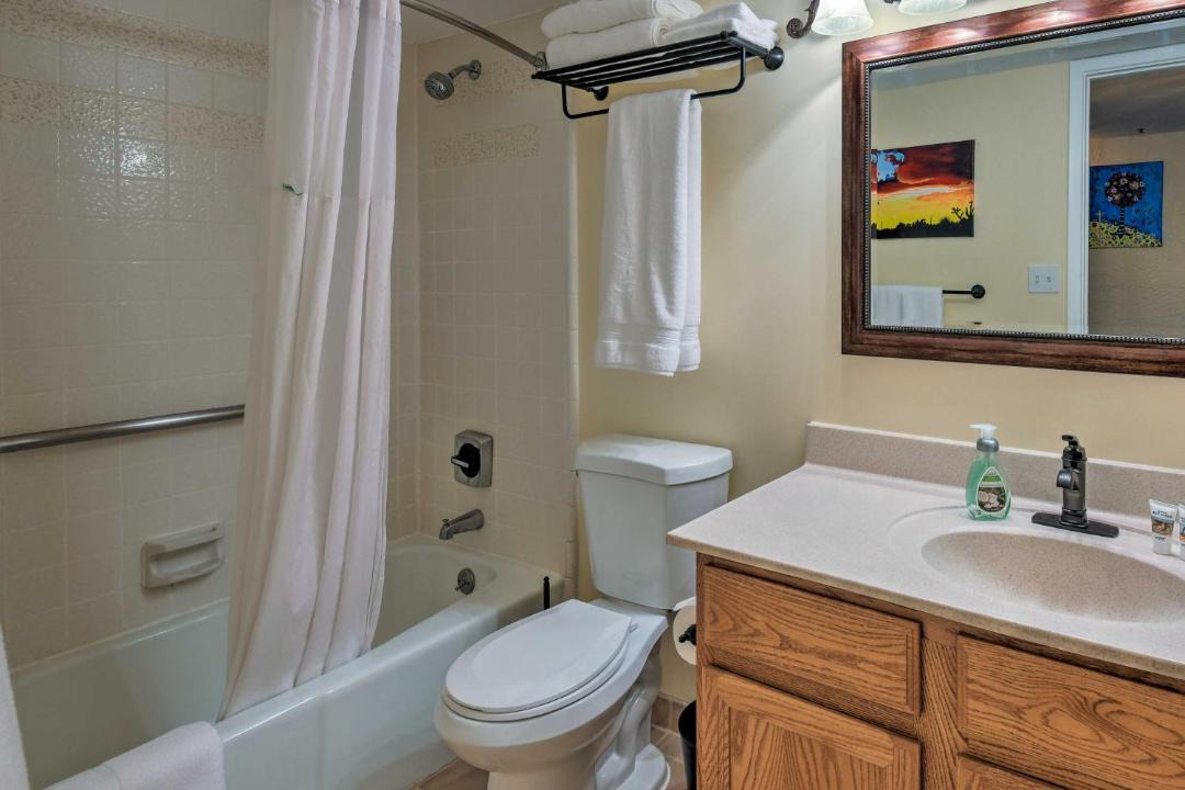 Photo of Bathroom in Inner Circle