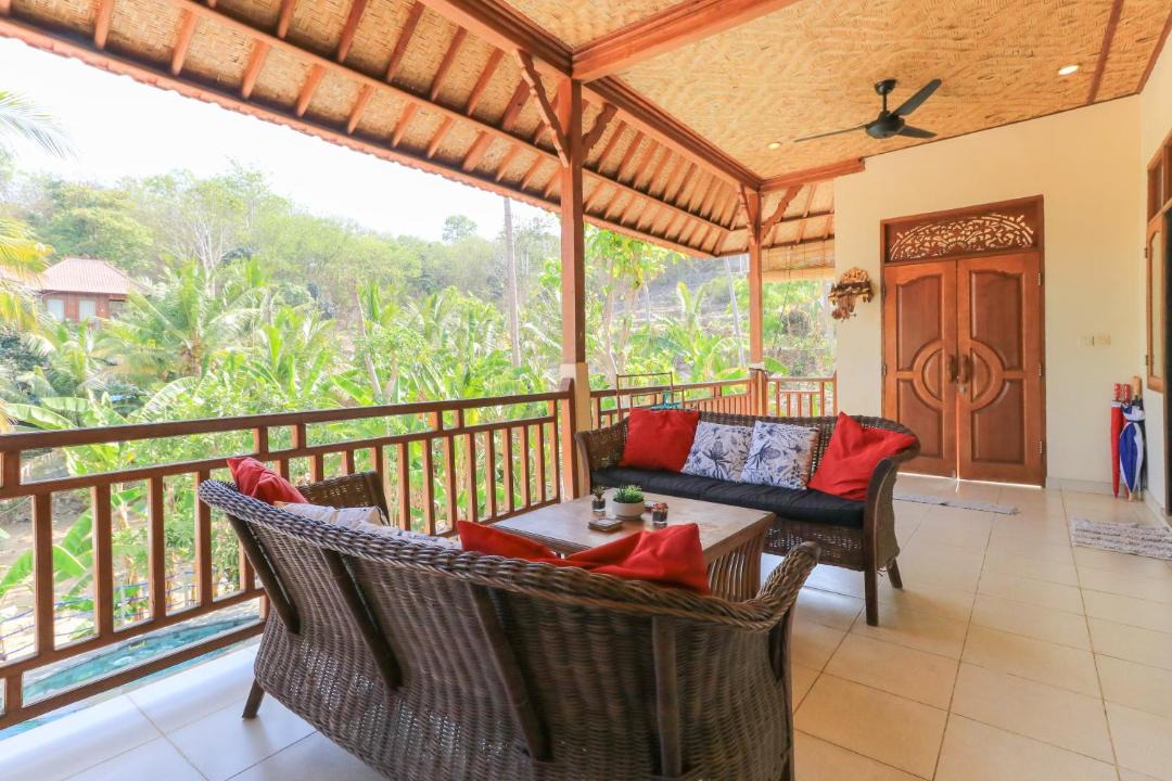 Photo of Patio Balcony in Mushroom Bay
