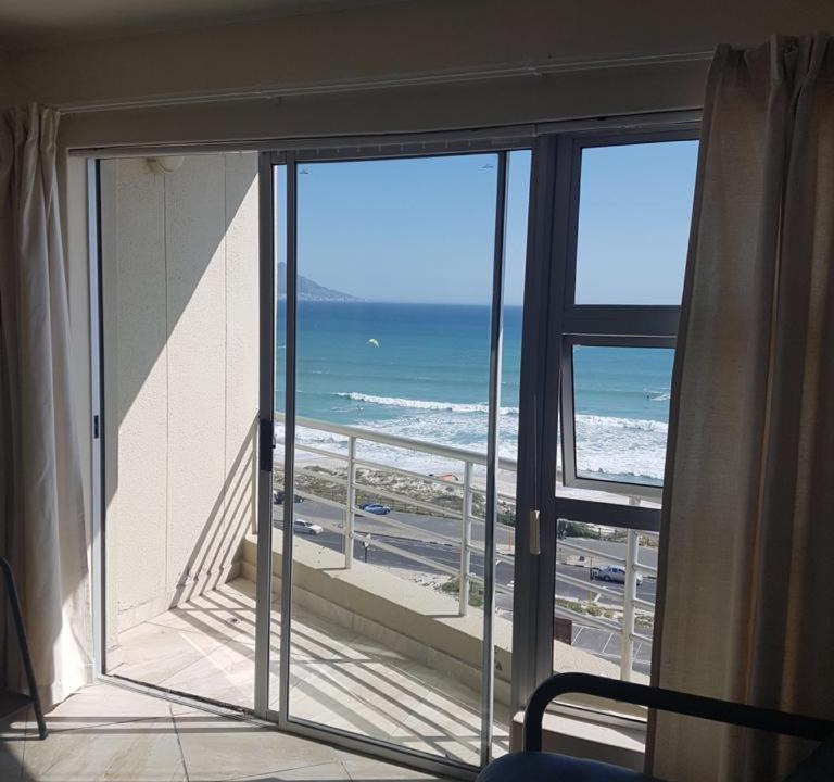 Photo of Others in Bloubergstrand