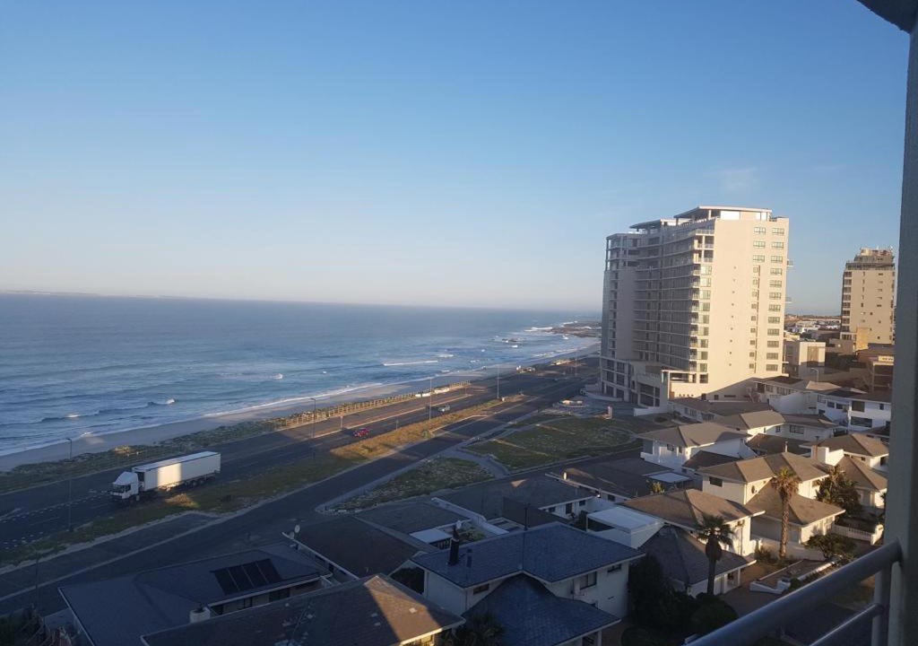 Photo of Others in Bloubergstrand