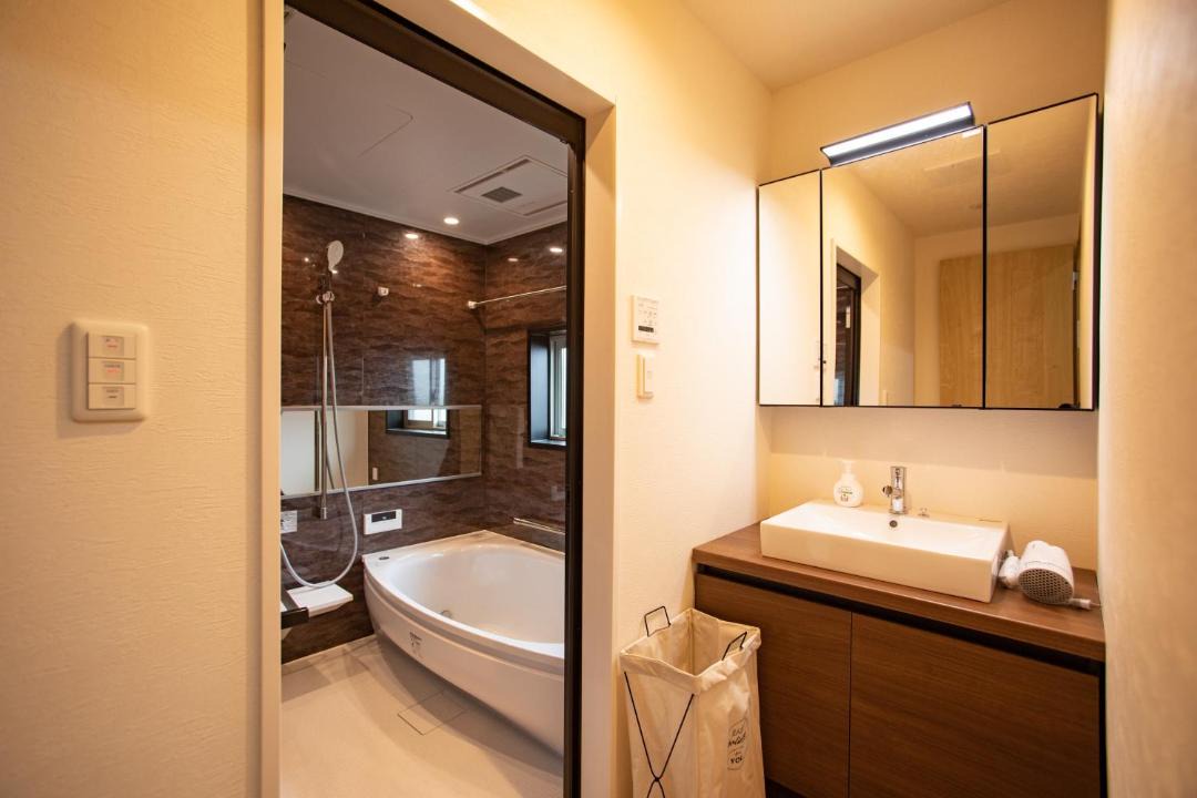 Photo of Bathroom in Aira