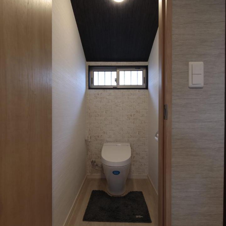 Photo of Bathroom in Aira
