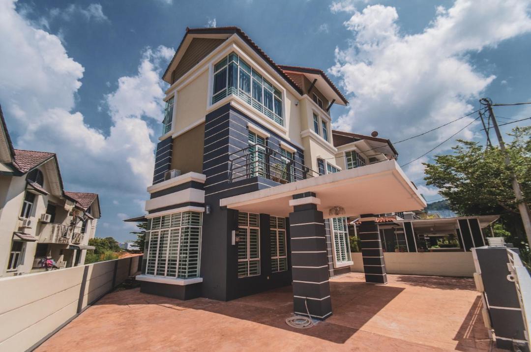 Photo of Buildings in Tanjung Bungah