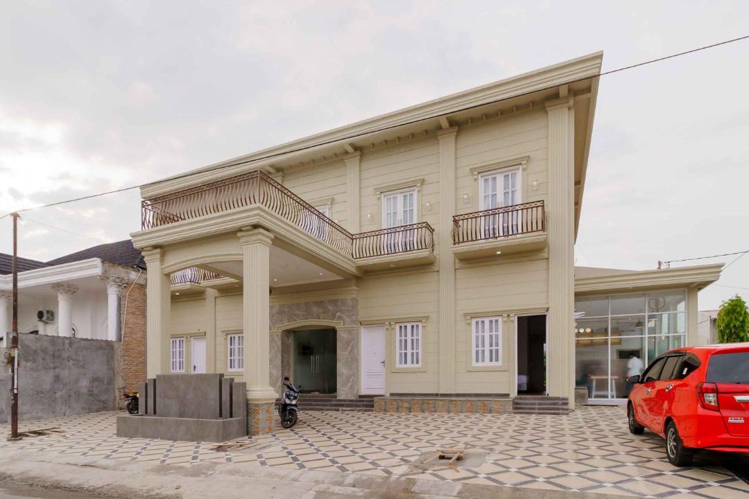 Photo of Buildings in Padang