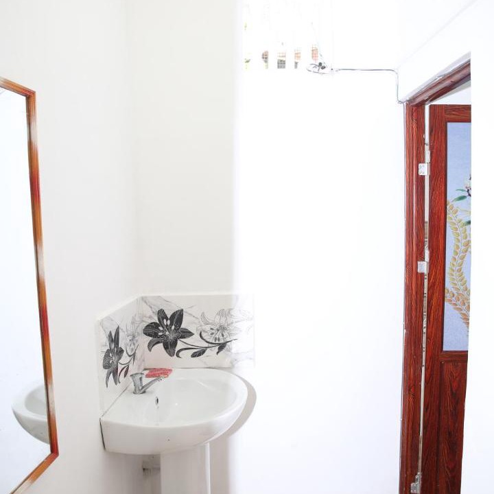 Photo of Bathroom in Badulla