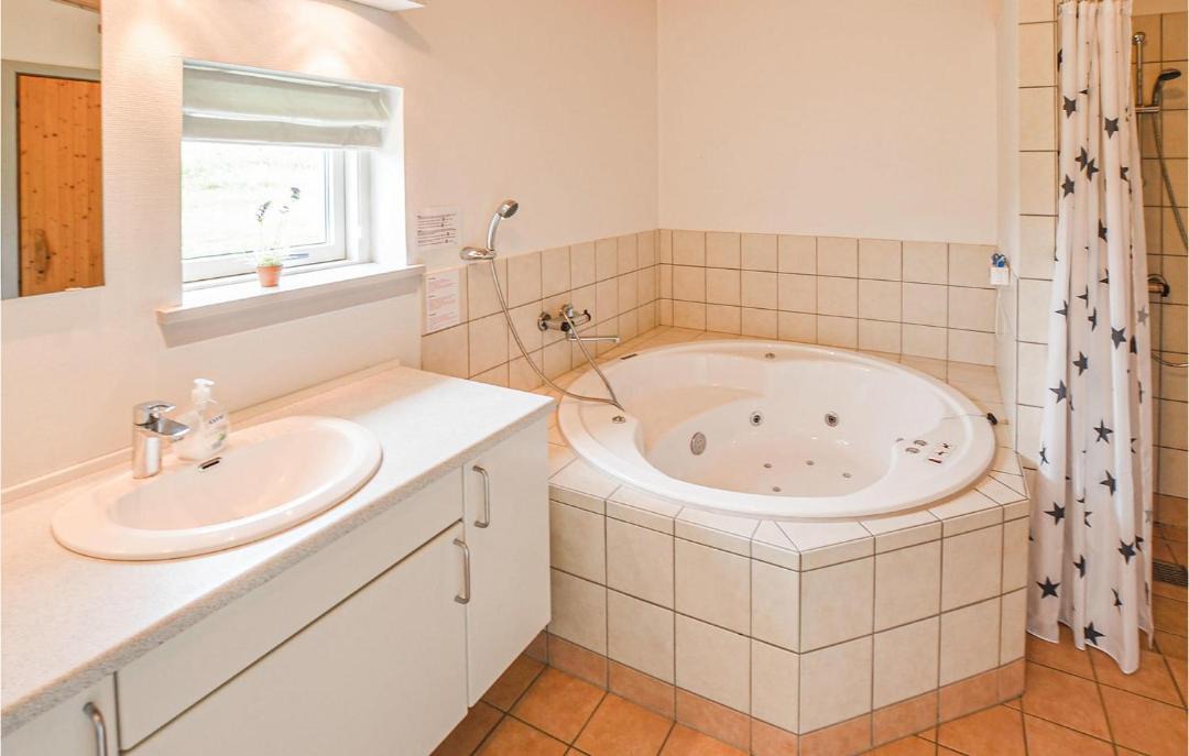Photo of Bathroom in Faaborg