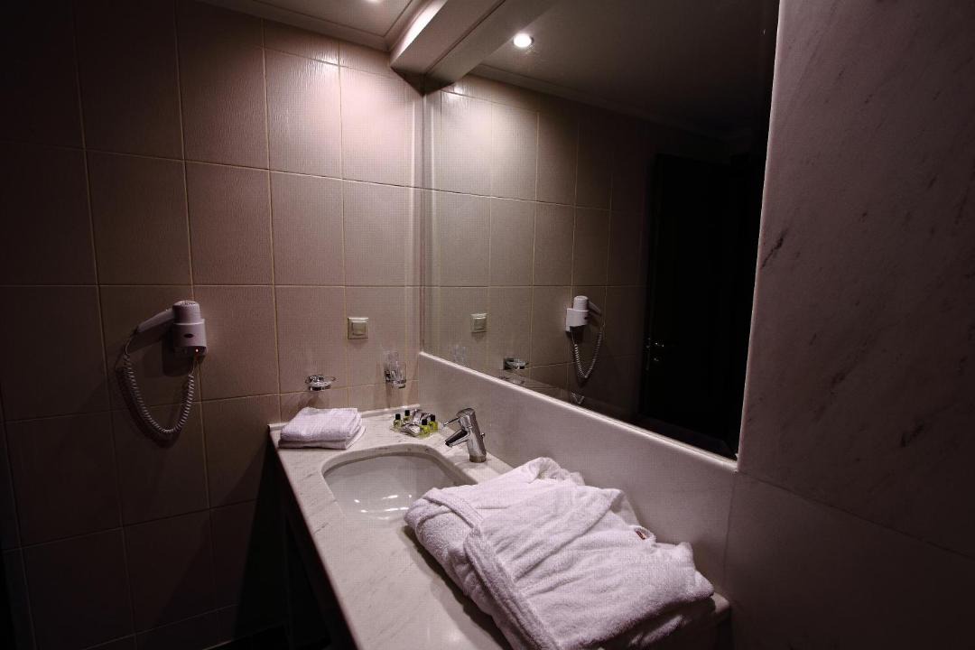 Photo of Bathroom in Serres