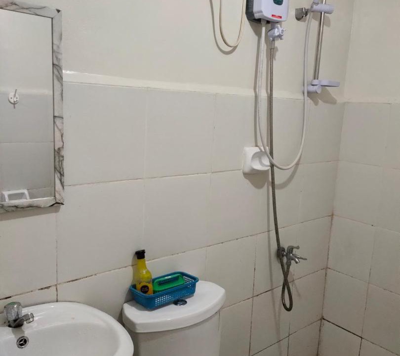 Photo of Bathroom in Moonwalk
