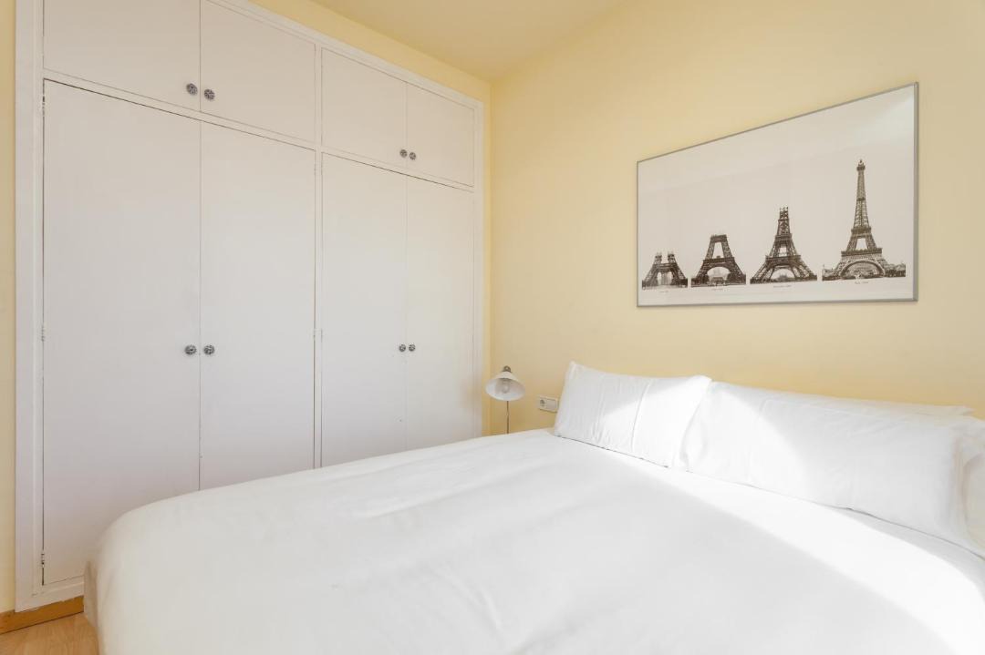 Photo of Bedroom in Sants-Badal