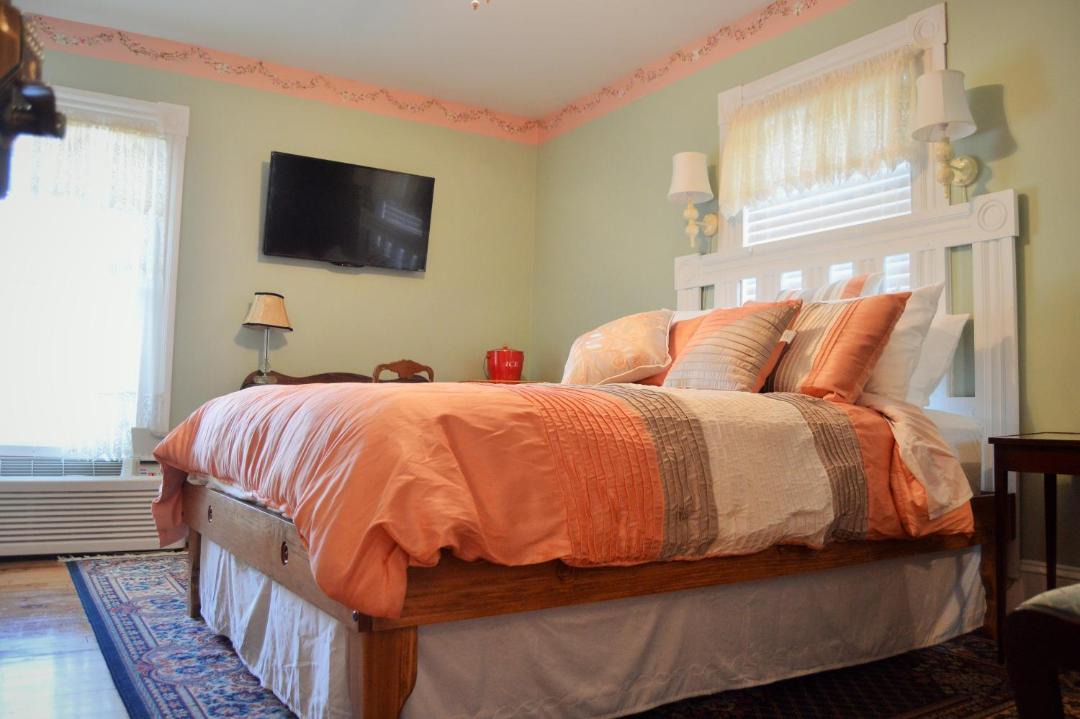 Photo of Bedroom in Luray
