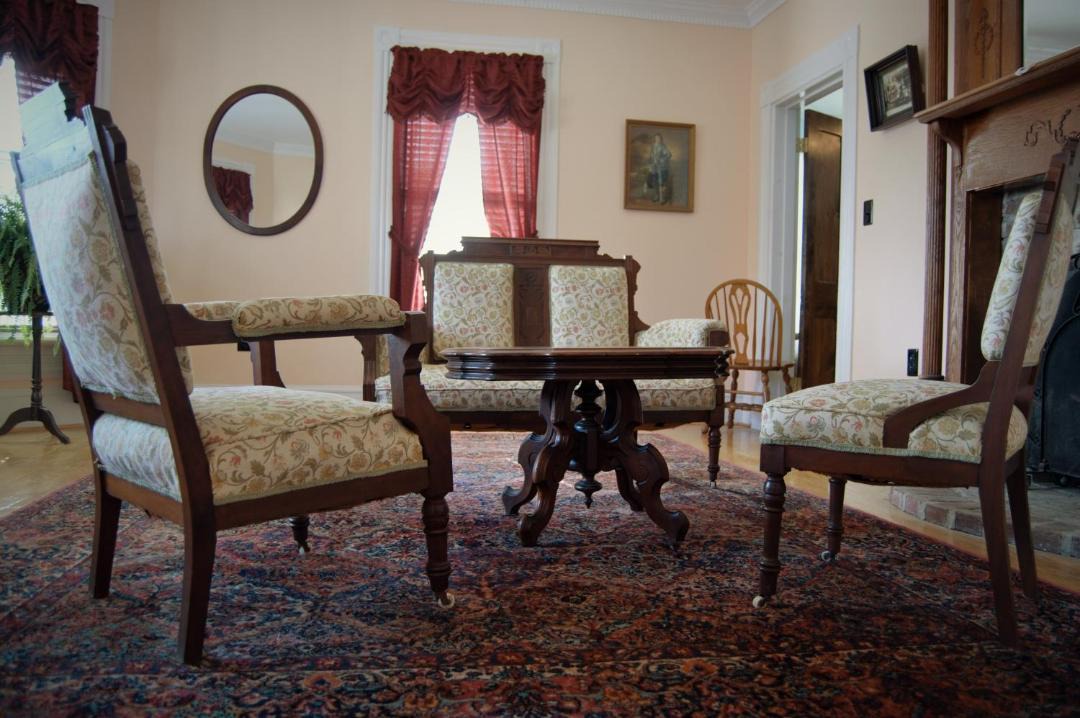 Photo of Livingroom in Luray