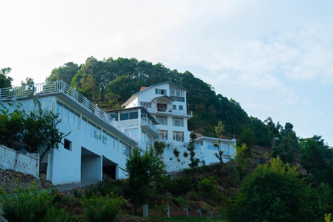 Photo of Others in Mukteshwar