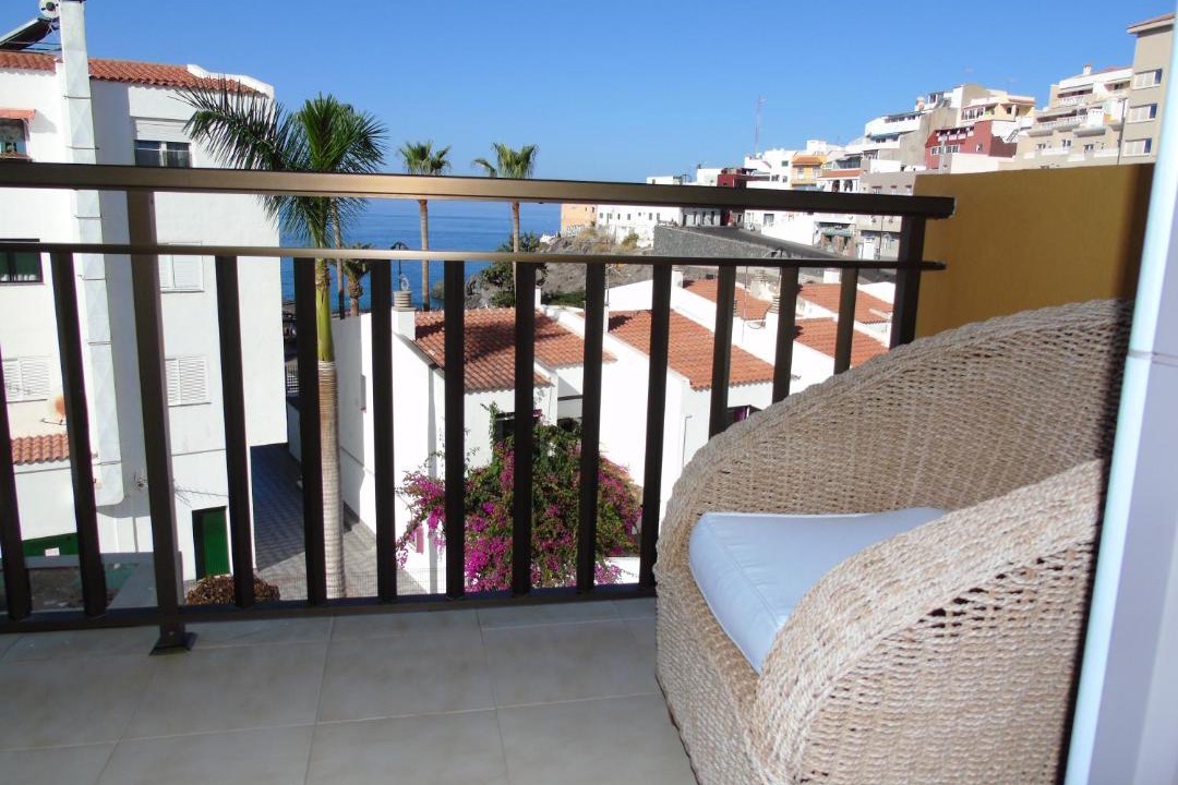 Photo of Buildings in Puerto de Santiago