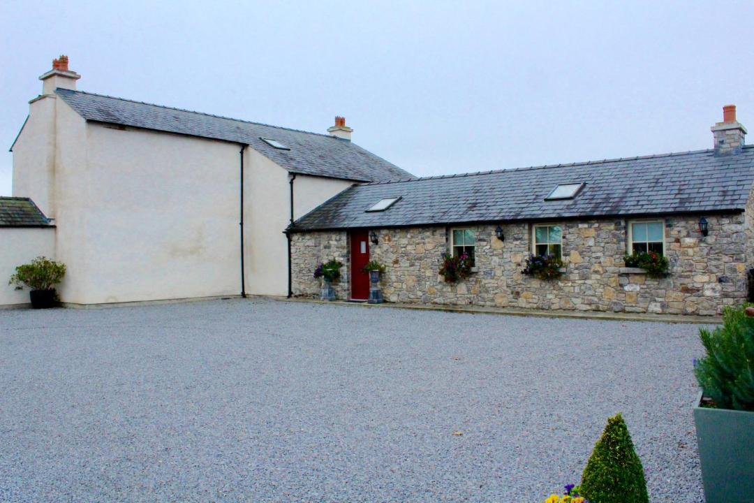 Photo of Buildings in Donore