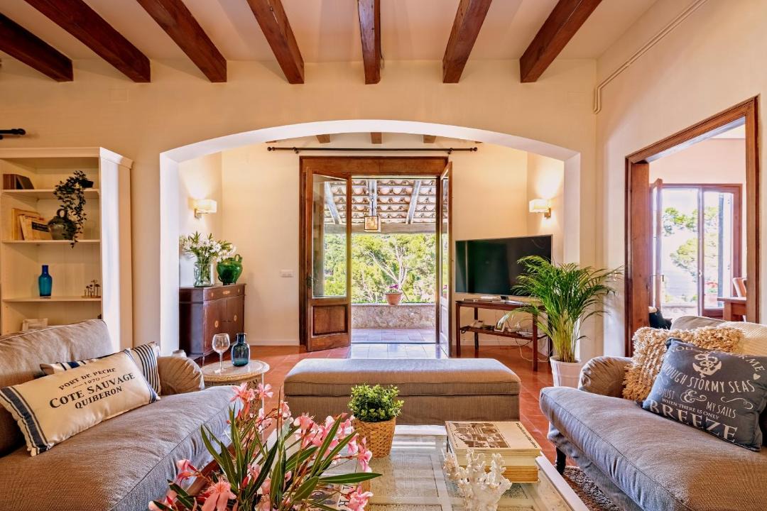 Photo of Livingroom in Tamariu