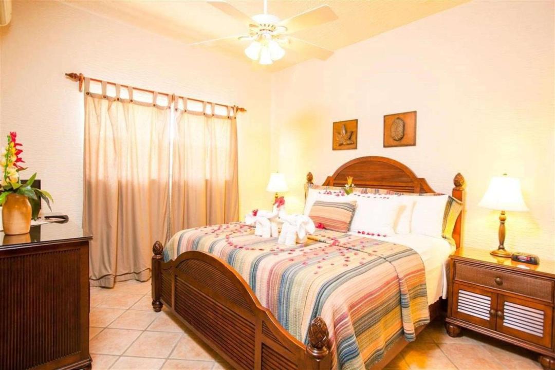 Photo of Bedroom in French Harbour