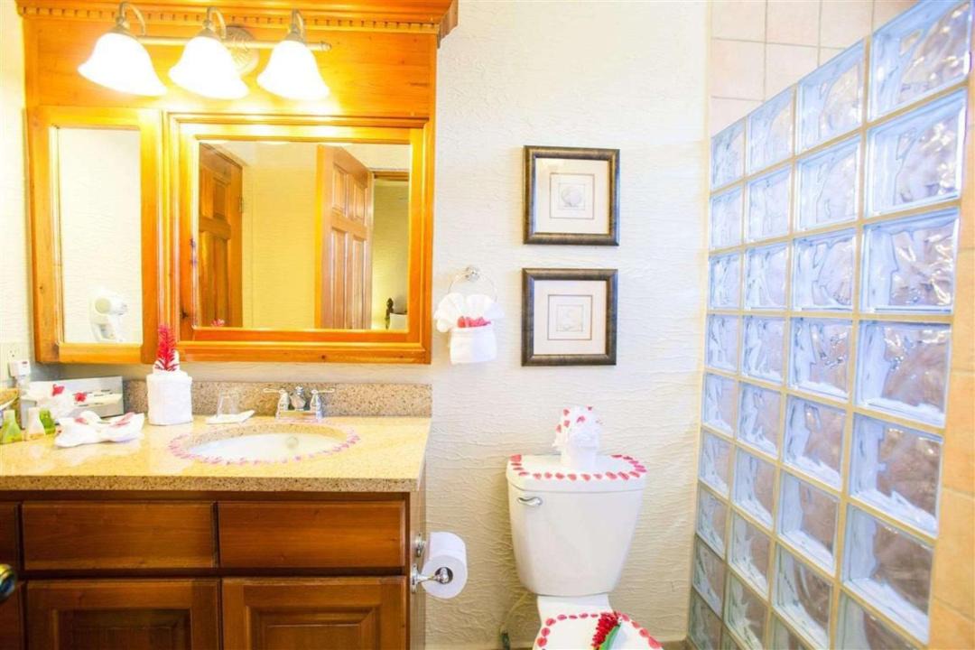 Photo of Bathroom in French Harbour
