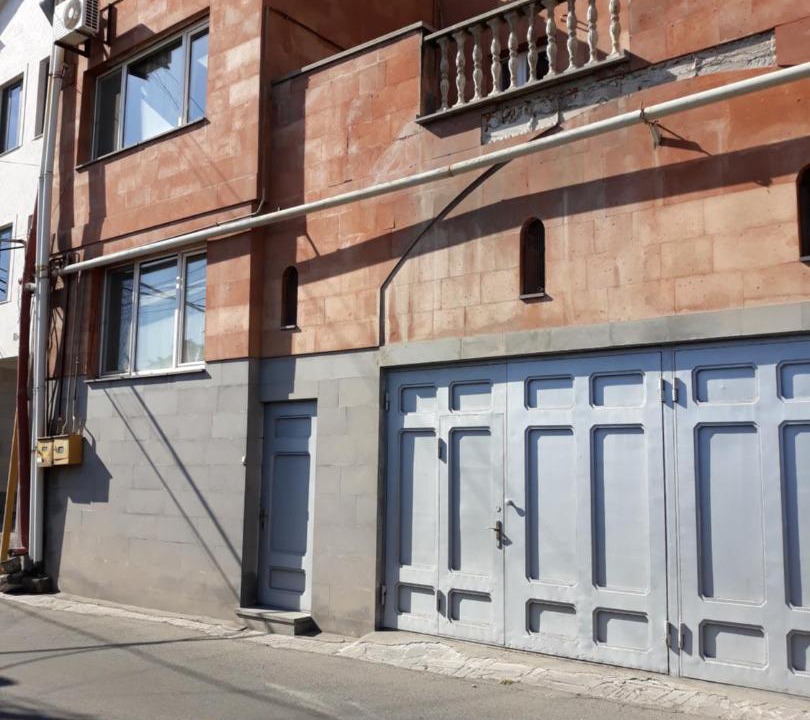 Photo of Buildings in Kentron