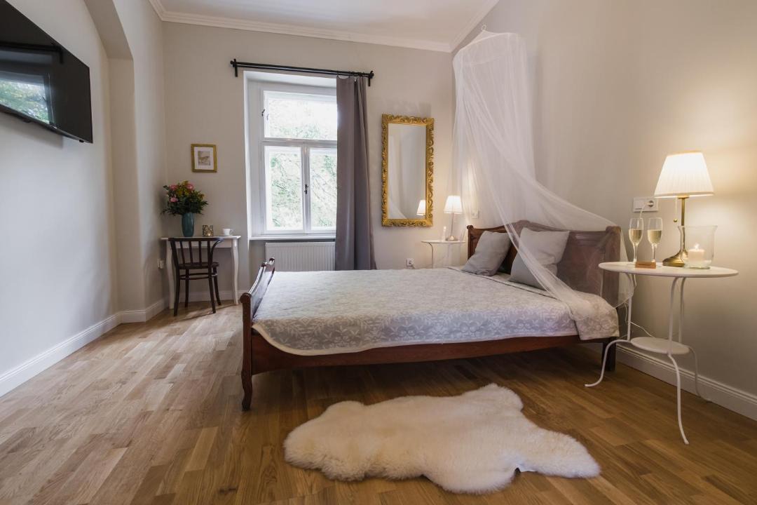 Photo of Bedroom in Papa