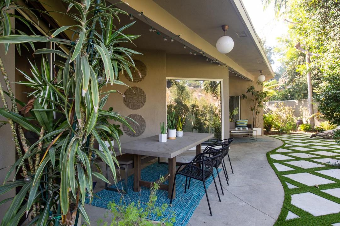 Photo of Others in Hollywood Hills