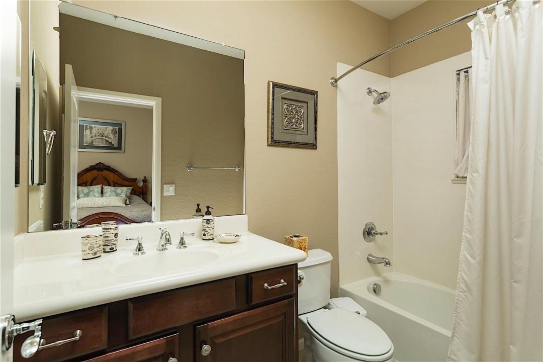 Photo of Bathroom in Desert Ridge